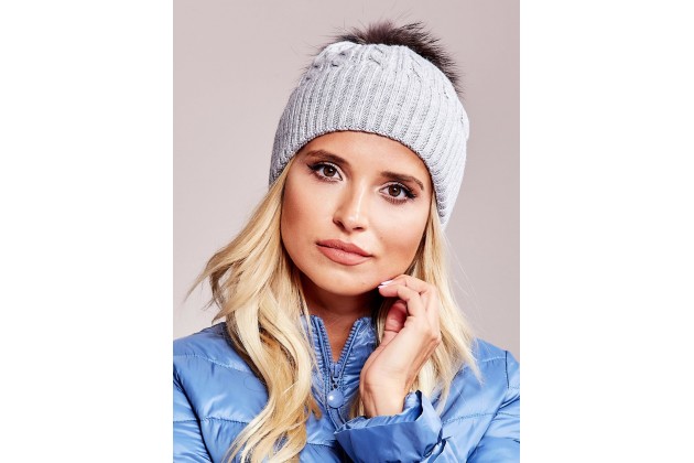 Casquette grise