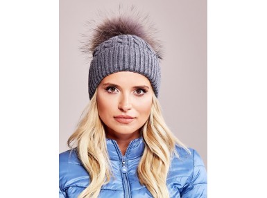 Casquette gris foncé