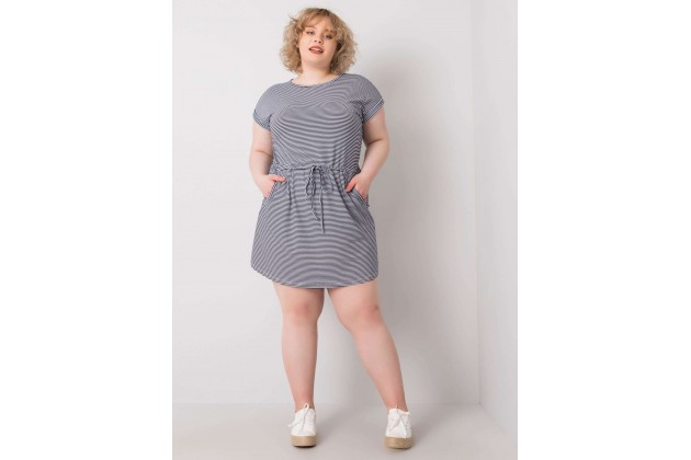 Robe blanche et bleu marine