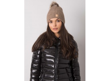 Casquette beige foncé