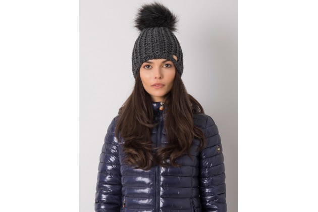 Casquette gris foncé