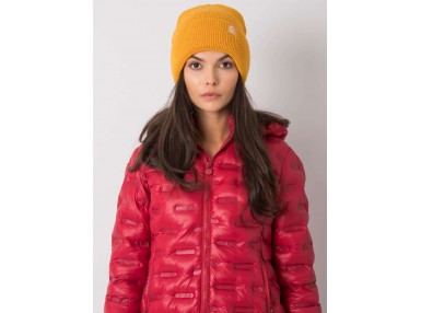 Casquette jaune foncé