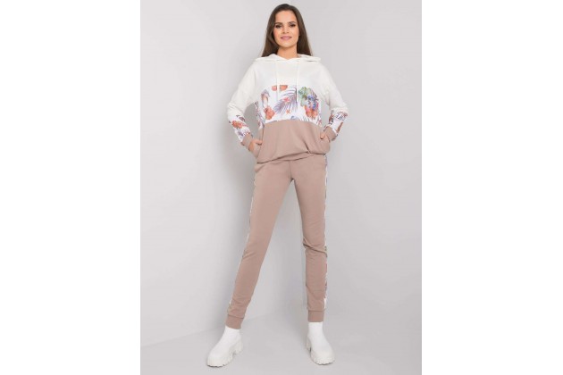 Ensemble blanc et beige