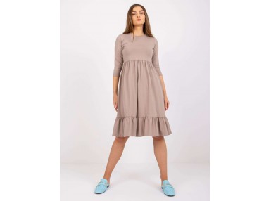 Robe beige foncé