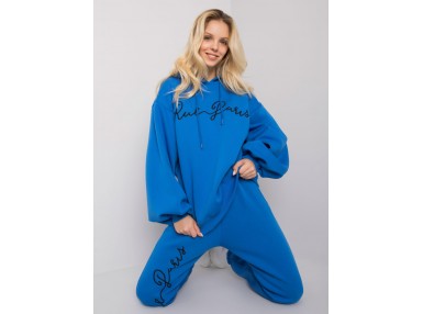 Ensemble bleu foncé