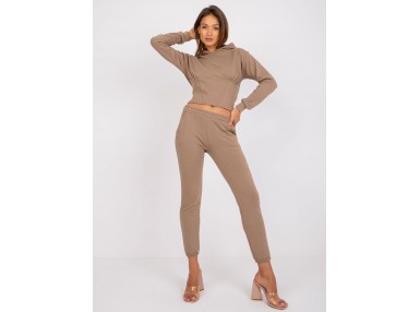 Ensemble beige foncé
