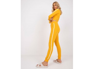 Ensemble orange vif