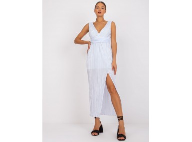 Robe bleu clair avec une fente - bleu clair
