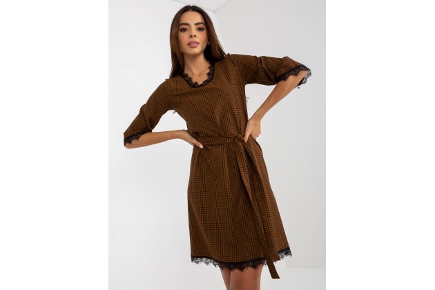 Robe à carreaux avec ceinture - marron