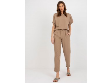 Ensemble beige foncé
