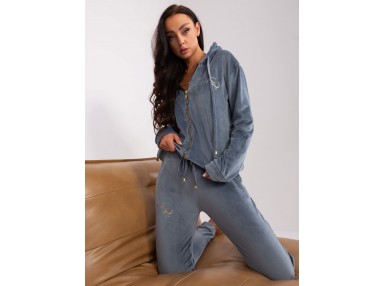Ensemble bleu foncé