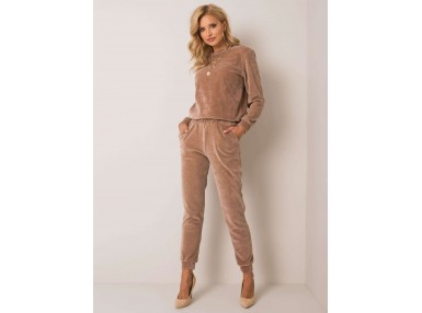 Ensemble beige foncé