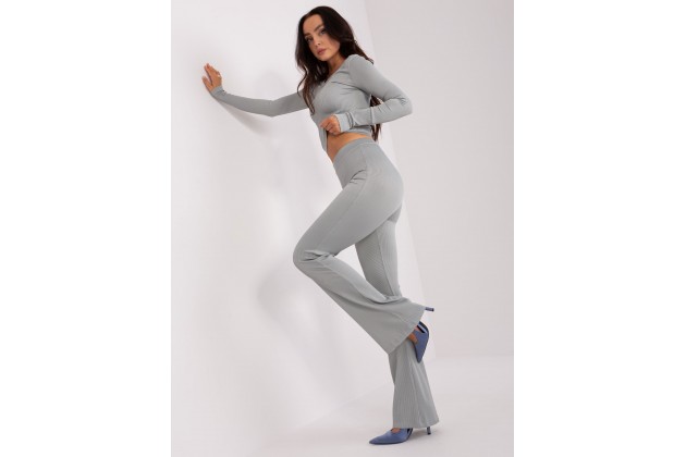Ensemble gris