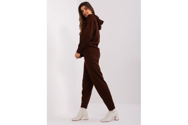 Ensemble marron foncé