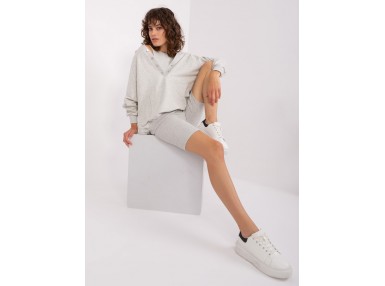 Ensemble gris clair