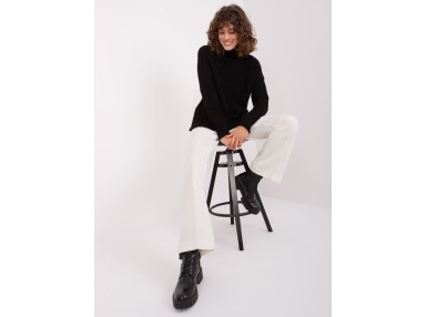 Pull noir