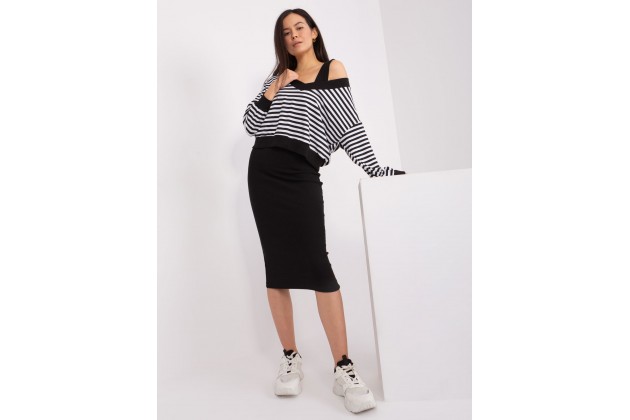 Robe courte sans manches en coton avec un pull -  - noire