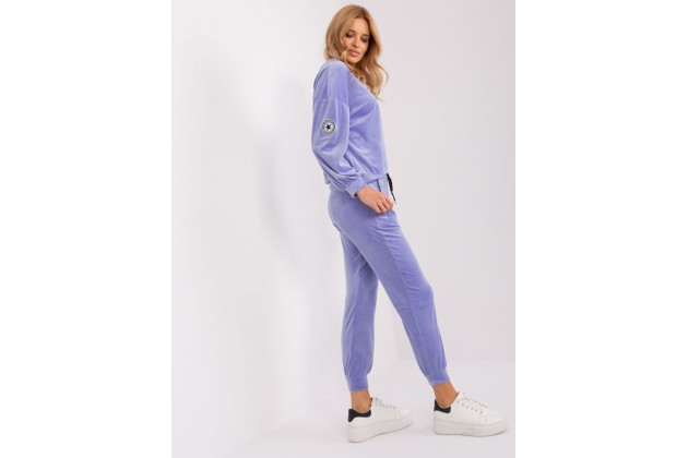 Ensemble avec chemisier et pantalon - violet clair