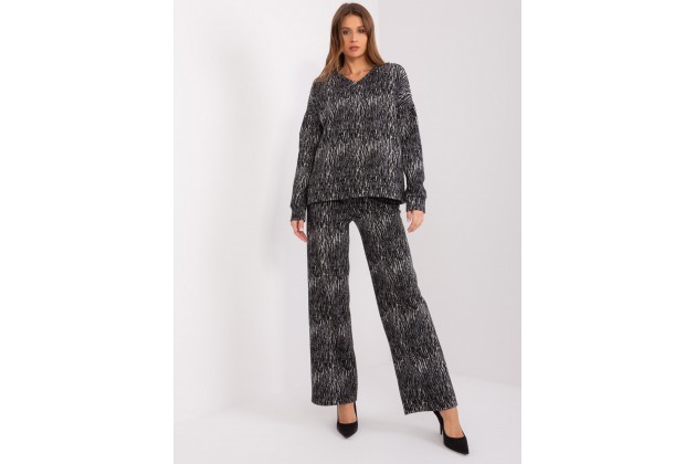 Ensemble avec chemisier et pantalon - gris et noir