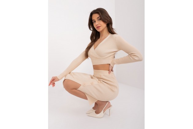 Ensemble avec chemisier et jupe - beige