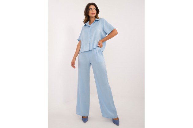 Ensemble avec chemise et pantalon - bleu clair